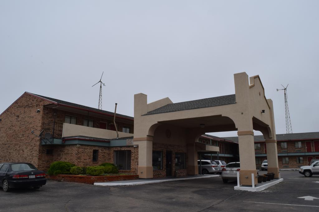 Executive Inn Одеса Екстериор снимка