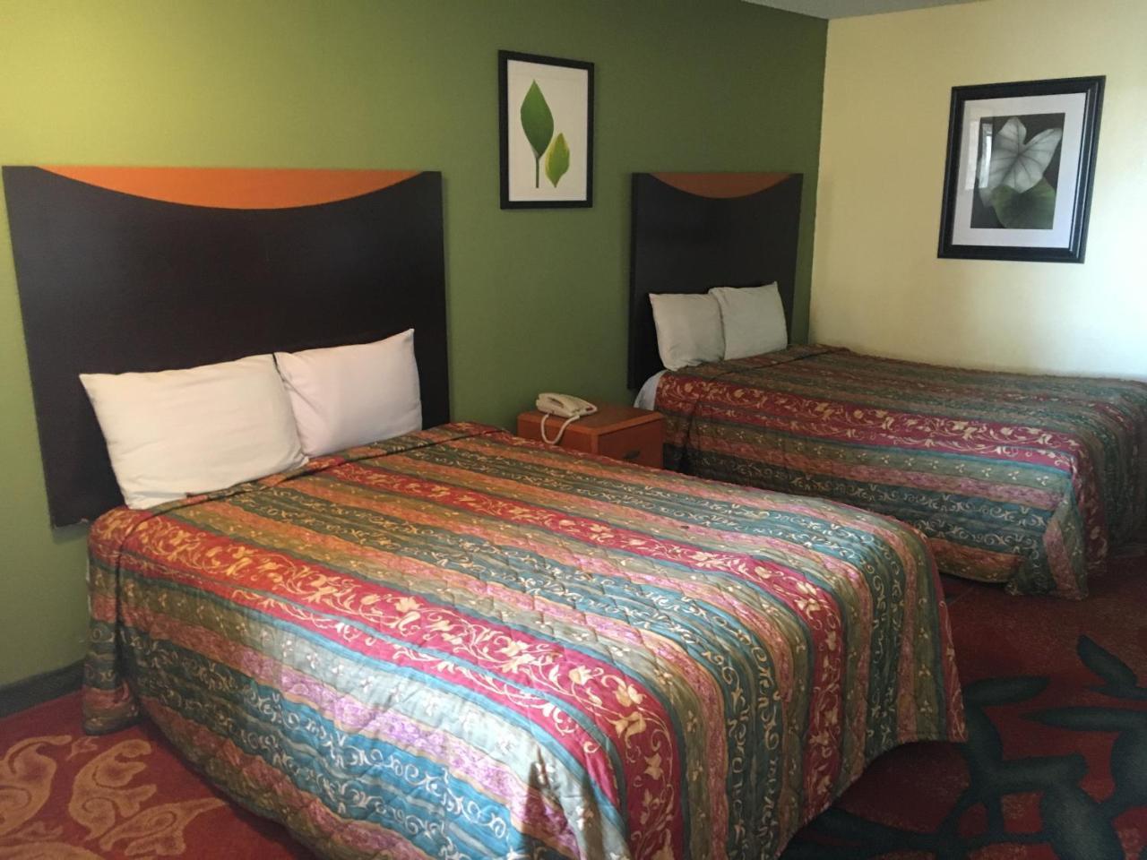 Executive Inn Одеса Екстериор снимка
